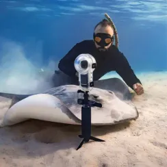 Плавающая ручка-тренога Insta360 Dive Buddy