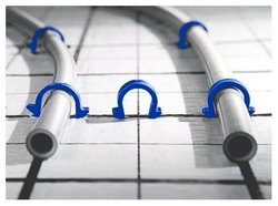 Скоба якорная в обойме 16-20 мм для крепления труб теплого пола ( упаковка 240 шт ) для степлера U-образная