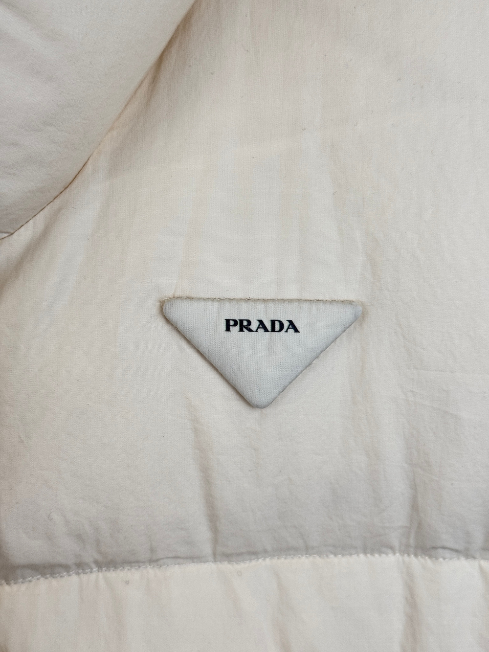 Жилетка Prada