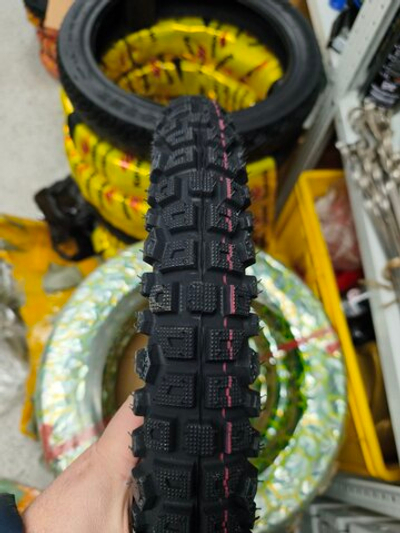 Покрышка Джулиер-ЕАКИА (Jiluer -Eakia) размер 2.75-14 ("петушинка") использование с камерой