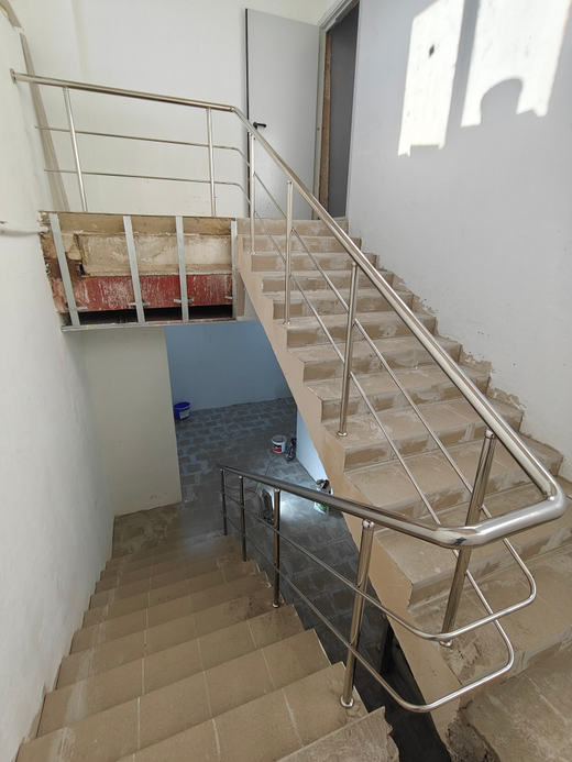 Перила из нержавеющей стали с 2мя ригелями