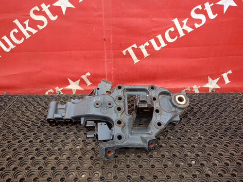 Кронштейн рессоры передней левый 2018г.