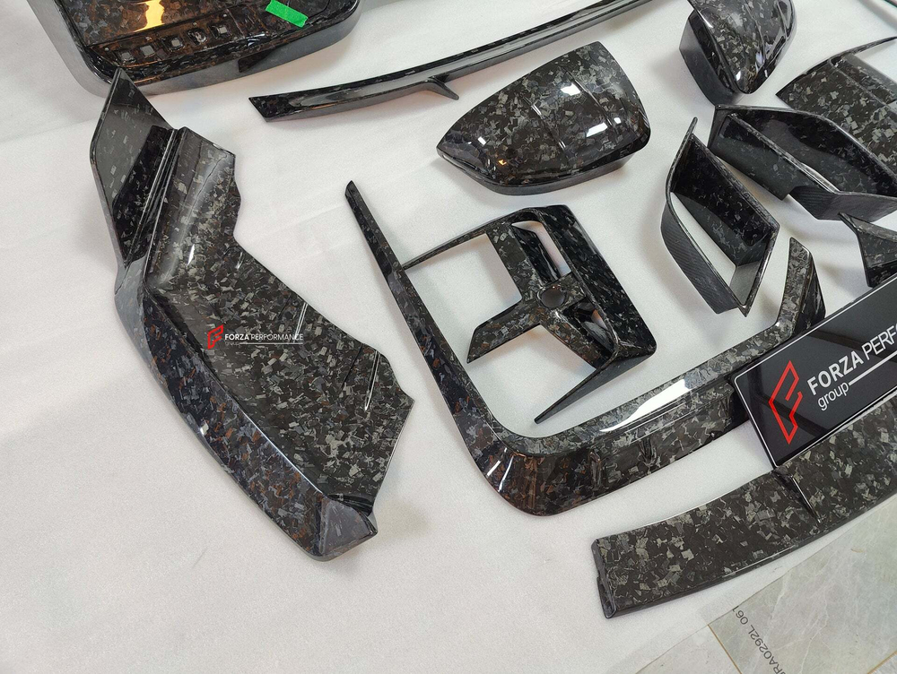 Карбоновый обвес для BMW 7 серии G70 2022+ БМВ