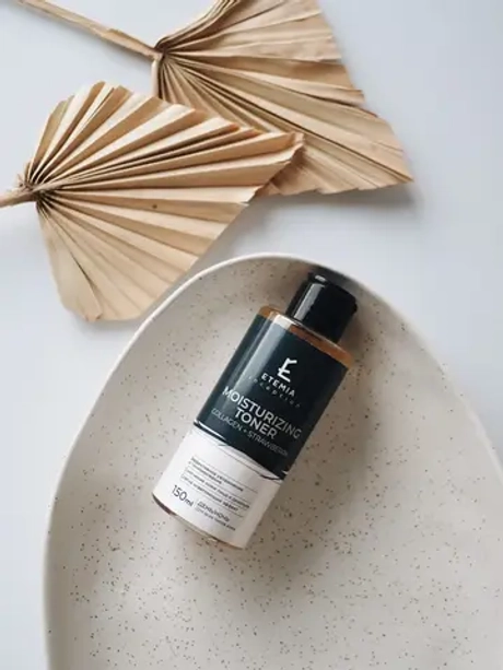 Etemia Увлажняющий тоник для лица Collagen + Strawberry, 150мл.