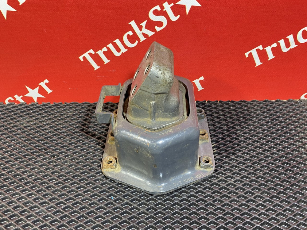 Подушка двигателя задняя