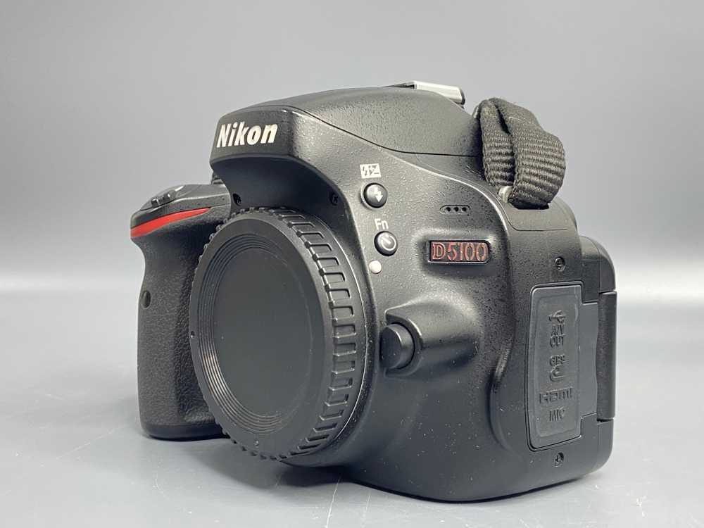Nikon D51000 Сломан затвор Ошибка в LiveView