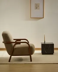 Кресло Sylo из серо-коричневого шенилла и ясеня с отделкой цвета орех