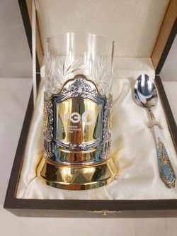 Чайный набор с подстаканником с позолочением  и индивидуальной гравировкой в шкатулке на заказ