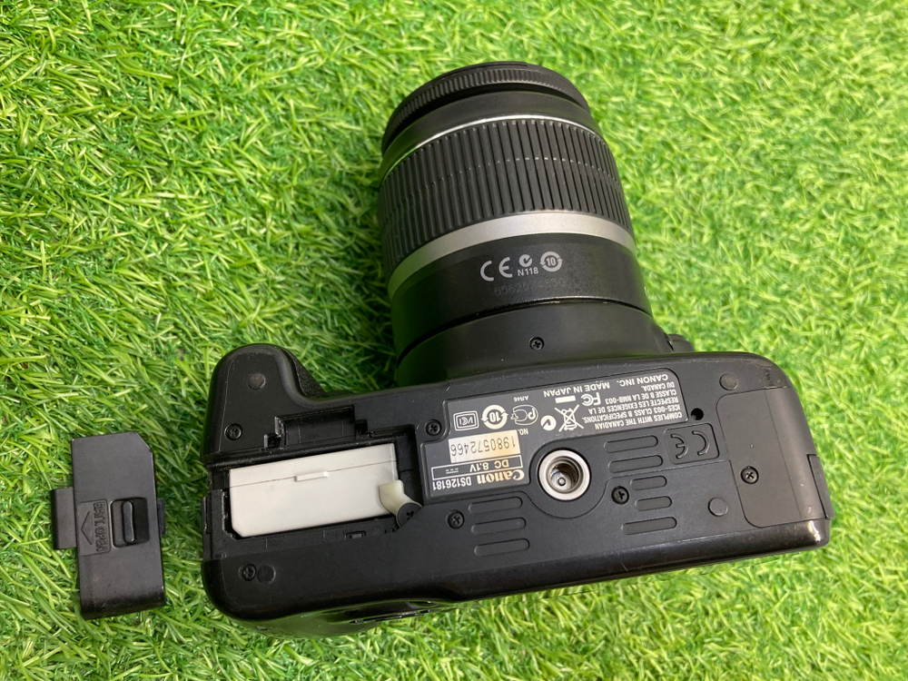Canon EOS 450D kit 18-55mm IS (27.000 кадров)
