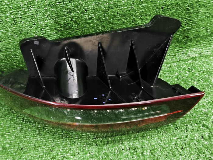 Фонарь правый внешний Mercedes E W213 (2020-2023)