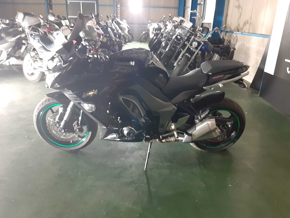 Kawasaki Ninja 1000 042003