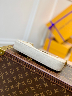 Louis Vuitton Easy Pouch On Strap