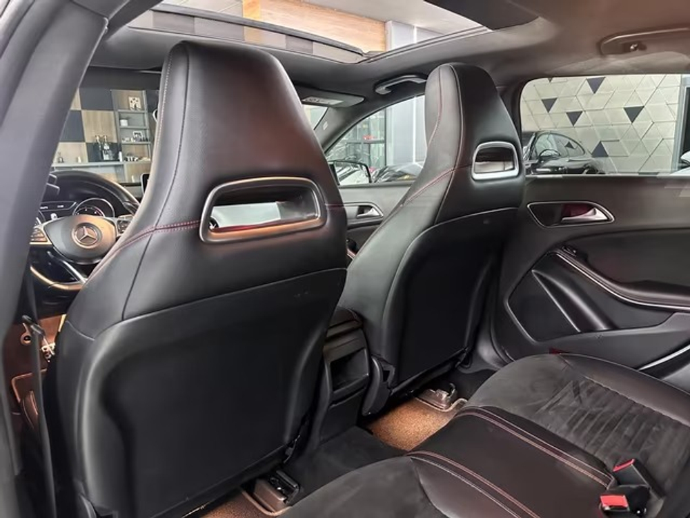 Mercedes-Benz CLA Shooting Brake AMG Line