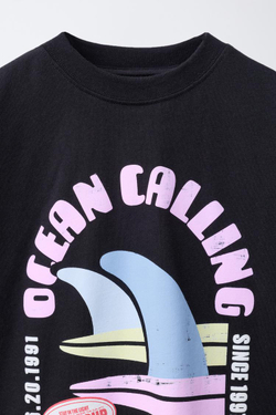 ZARA ФУТБОЛКА С ПРИНТОМ SURF, ЧЕРНЫЙ