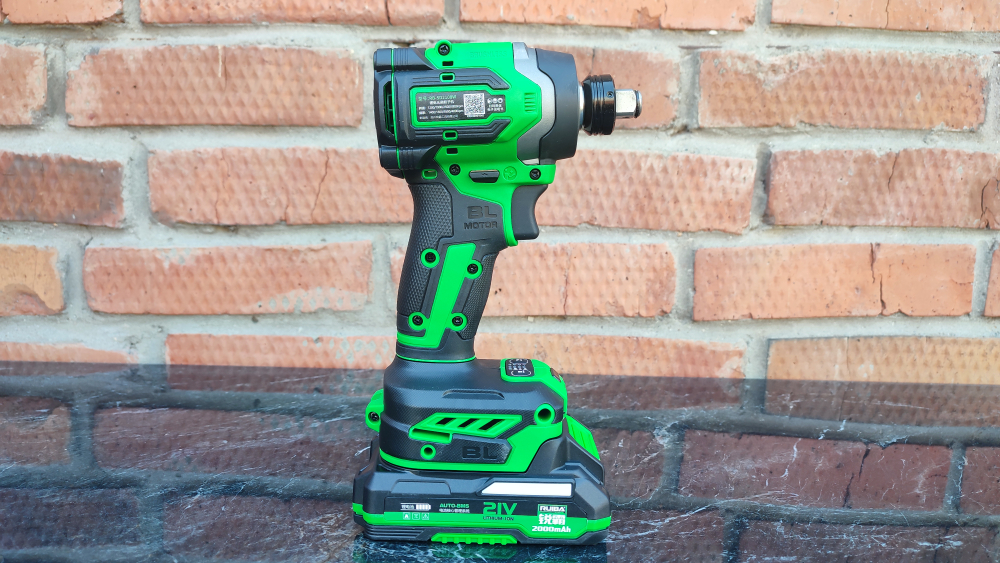 Профессиональный винтоверт / гайковерт Ruiba 230Nm