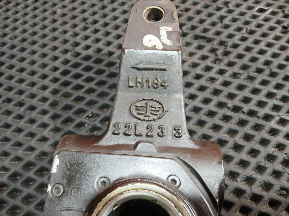 Трещетка тормозная передняя левая 2023г.