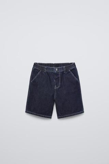 ZARA ДЖИНСОВЫЕ ШОРТЫ С НАШИВКОЙ, СИНИЙ