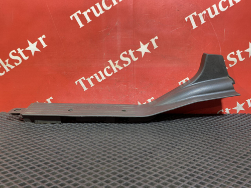 Накладка порога левого