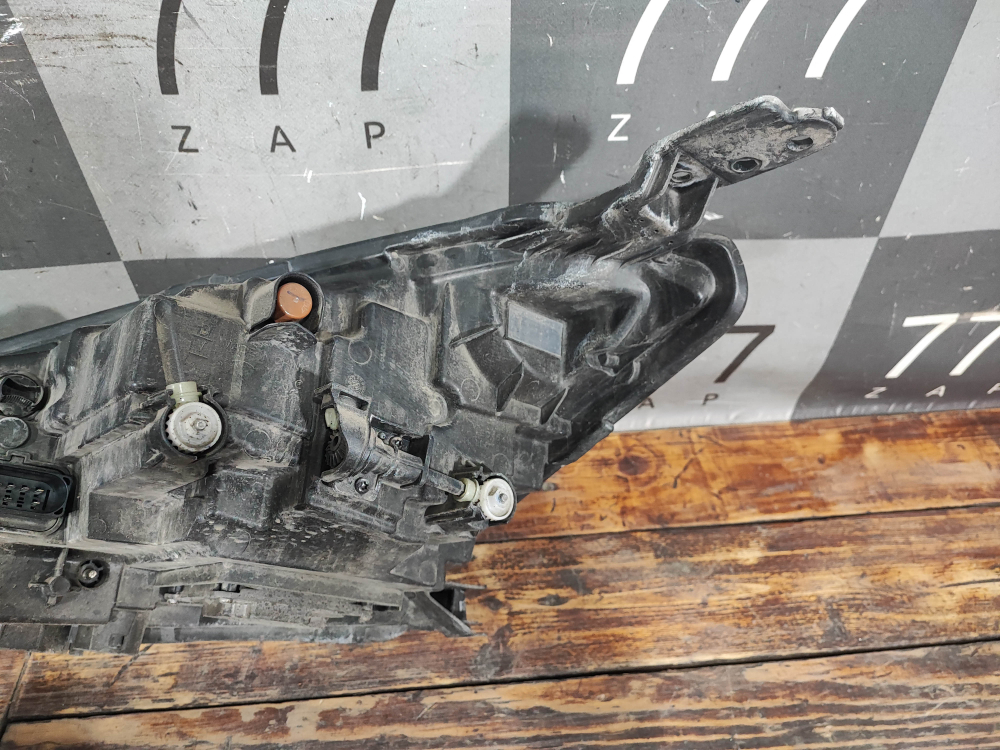 Фара правая LED Chery Tiggo 7 Pro 20-нв Б/У Оригинал 605000200AB