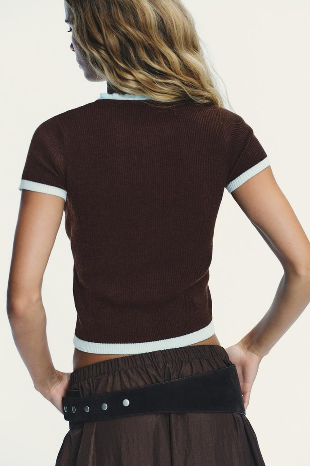 ZARA КОМБИНИРОВАННЫЙ ТРИКОТАЖНЫЙ КАРДИГАН С КОРОТКИМИ РУКАВАМИ, КОРИЧНЕВЫЙ