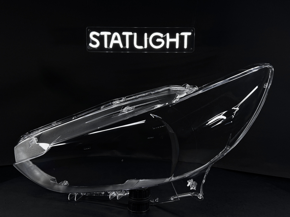 Левое стекло фары Mazda 6 GJ 2012-2015