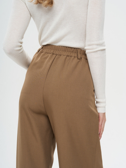 Брюки с простроченными стрелками