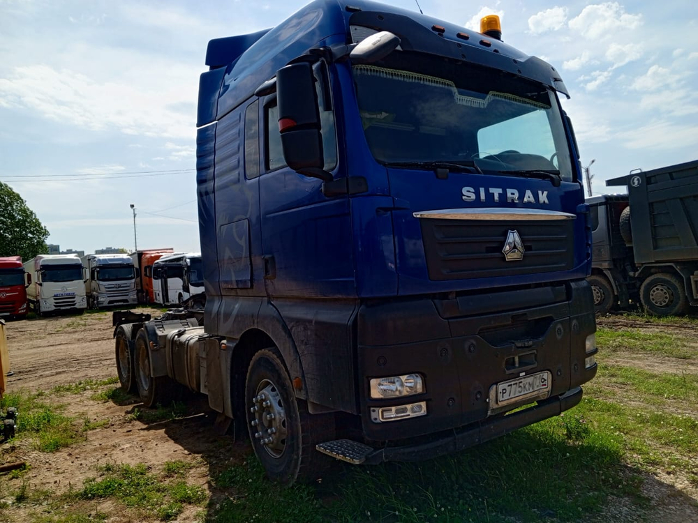 SITRAK C7H 6x4 Седельный тягач ZZ4256V324HE1B (Дизельный, 12,4 л, 540 л.с., МТ)