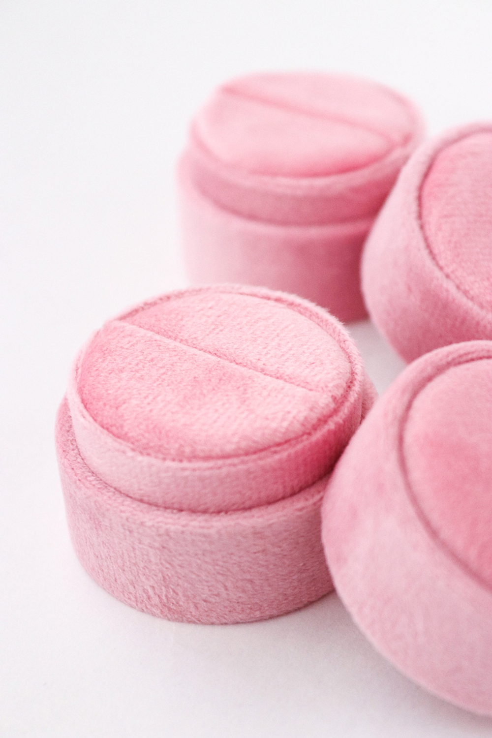 Футляр серии «Лариса Ивановна» для обручального кольца