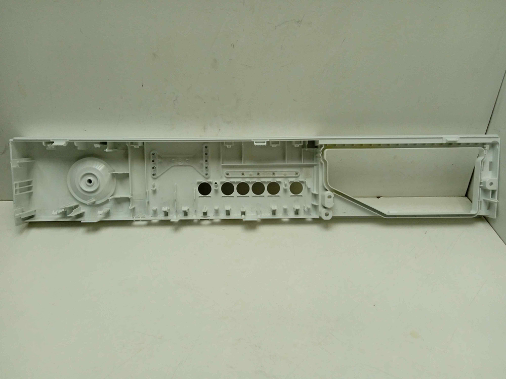 WIS24140OE/47 кт173 Лицевая панель для стиральной машины Bosch WIS24140OE/47 б/у