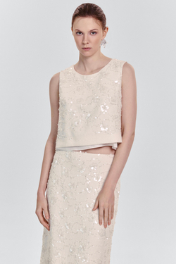 Топ из твида с бисером и пайетками