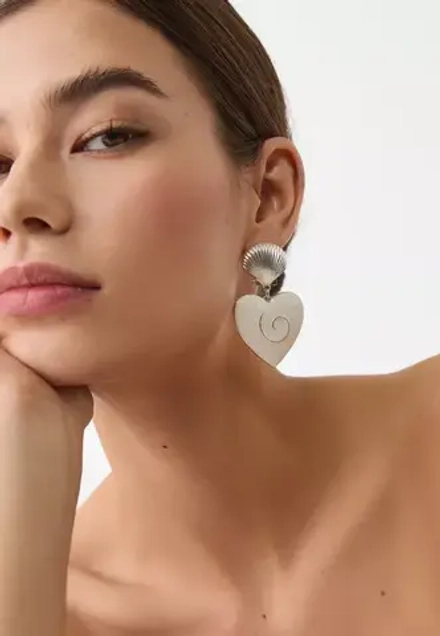 STRADIVARIUS Серьги в виде сердечек, серый