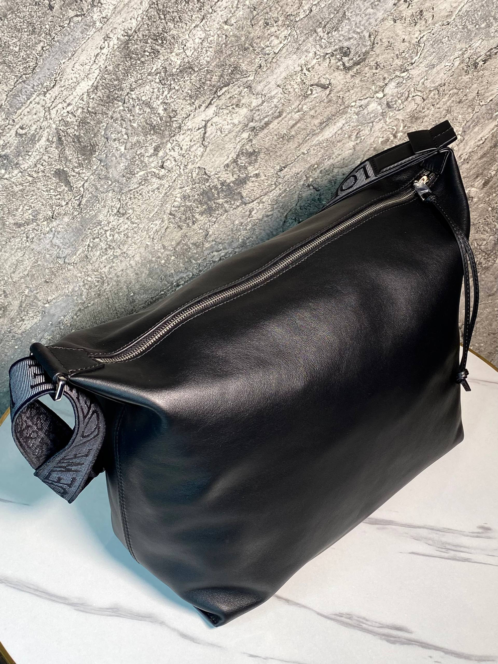 Сумка-мессенджер Loewe