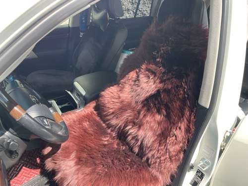 НЕТ - Коричневый / Шкура из натуральной овчины ковер, цвет коричневый, размеры 60х105 см, АКЕЯ, без крепежа (за 1 шт.)