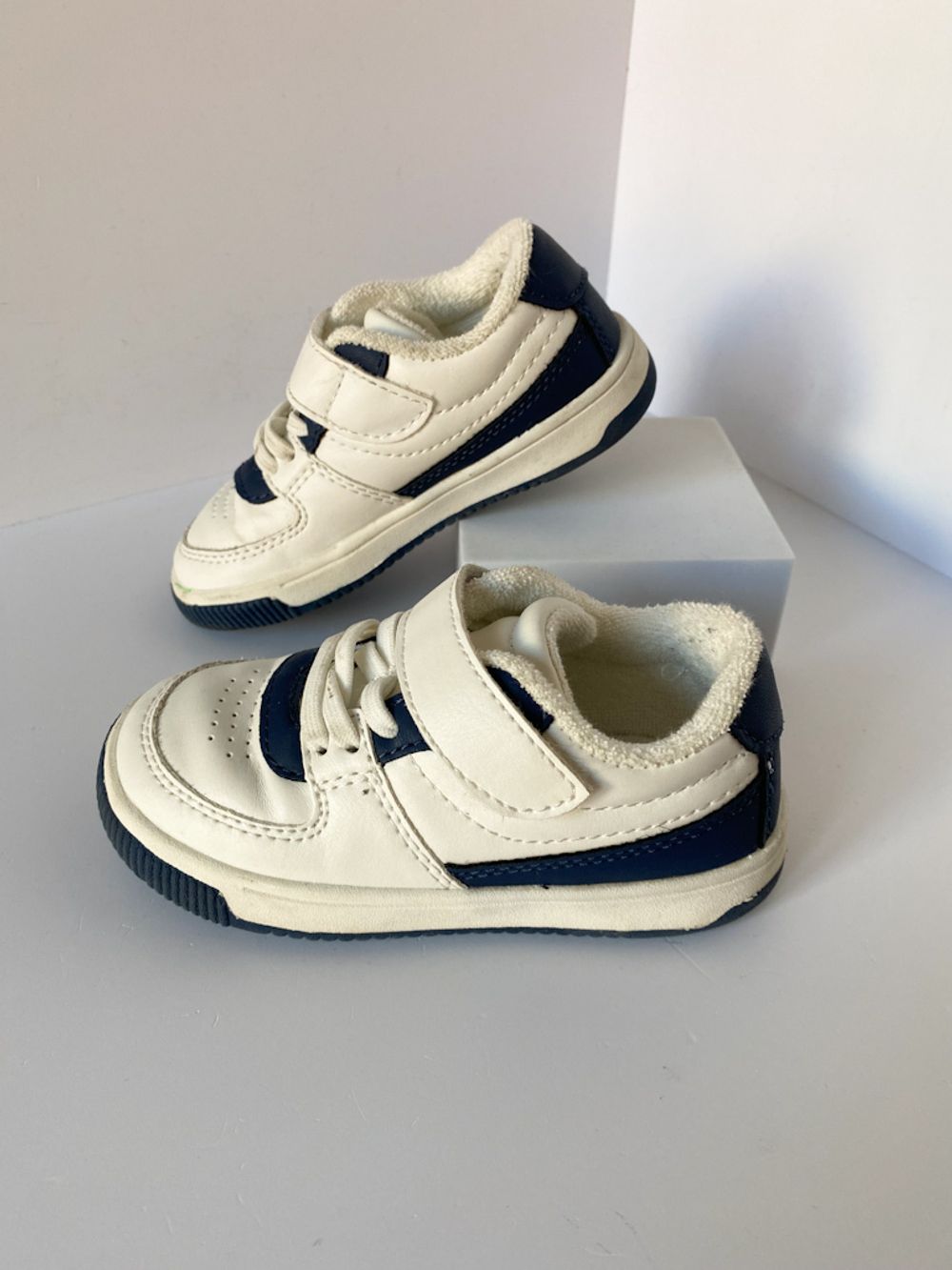 Кроссовки Zara, 23