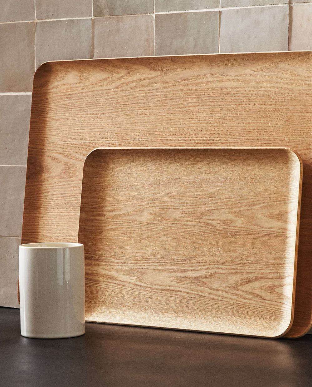 ZARA HOME ПРЯМОУГОЛЬНЫЙ НЕСКОЛЬЗЯЩИЙ ПОДНОС