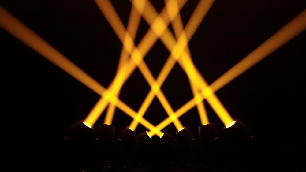 Световой прибор Amixled LED SUPER BEAM 250
