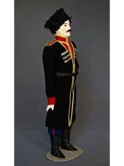 Кукла коллекционная в военном мундире Кубанского казака