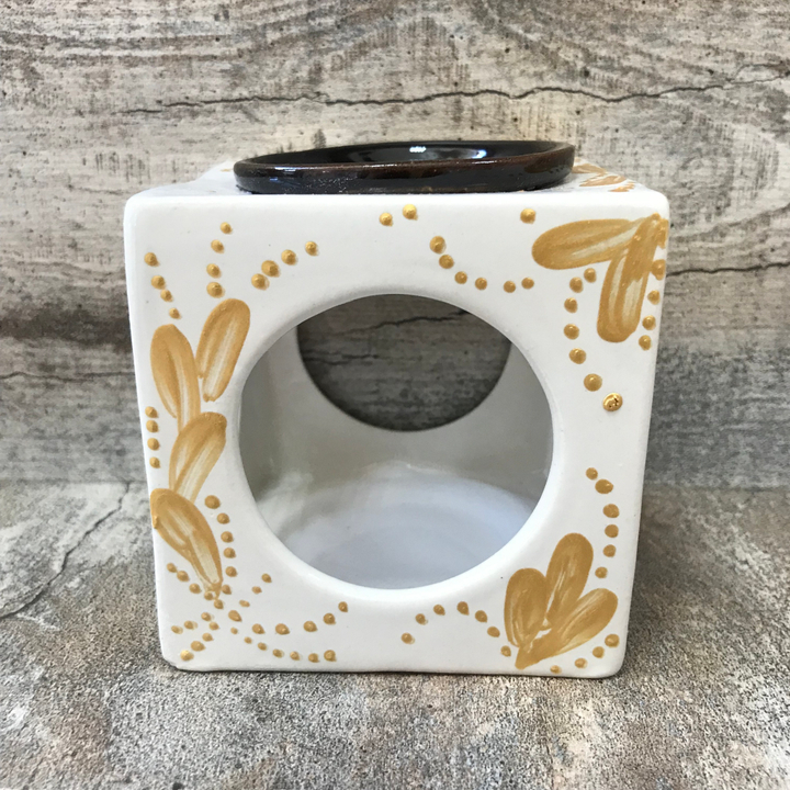 Аромалампа Куб цвет белый золотая роспись керамика 9,5 см