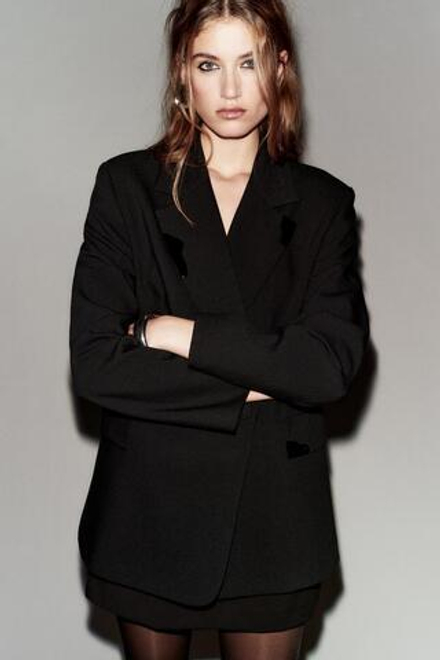 ZARA ДВУБОРТНЫЙ БЛЕЙЗЕР ОВЕРСАЙЗ С ДЕКОРАТИВНЫМИ ЭЛЕМЕНТАМИ НА ЛАЦКАНАХ, ЧЕРНЫЙ