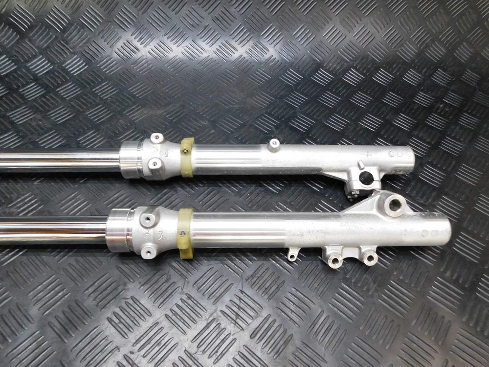 Перья вилки Kawasaki Super Sherpa KL250G 02 051677