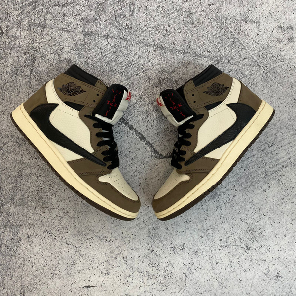 Кроссовки Nike Air Jordan 1 x Travis Scott LUX