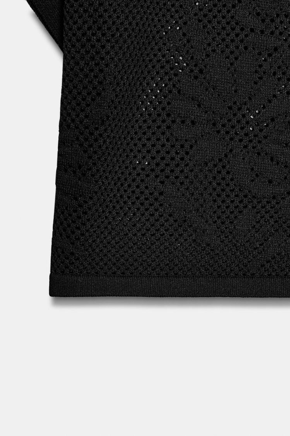 ZARA ТРИКОТАЖНЫЙ ТОП С АЖУРНЫМ УЗОРОМ, ЧЕРНЫЙ