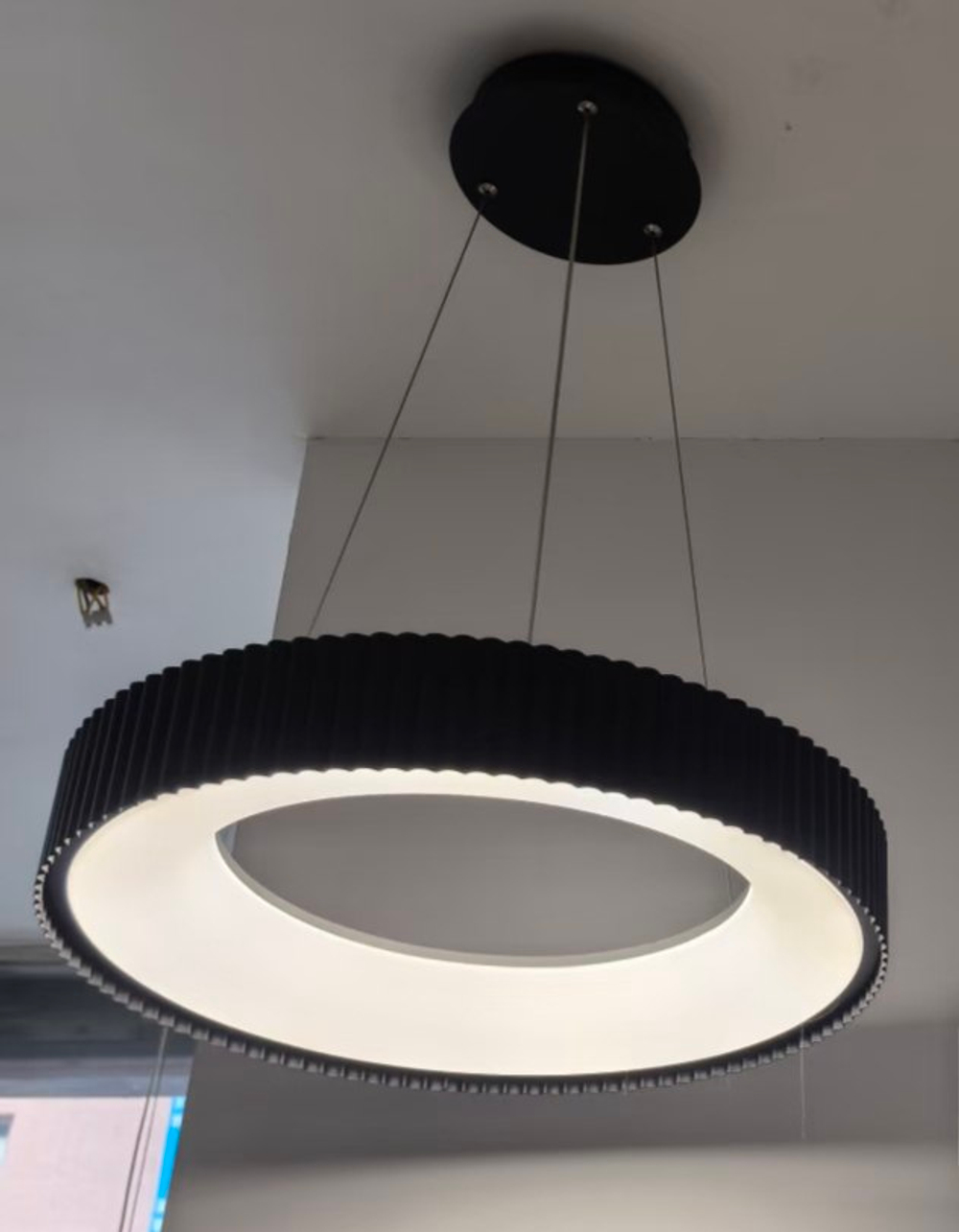 Люстра подвесная светодиодная Lanbos Piano, 120 Вт LED, 30 кв м, черная