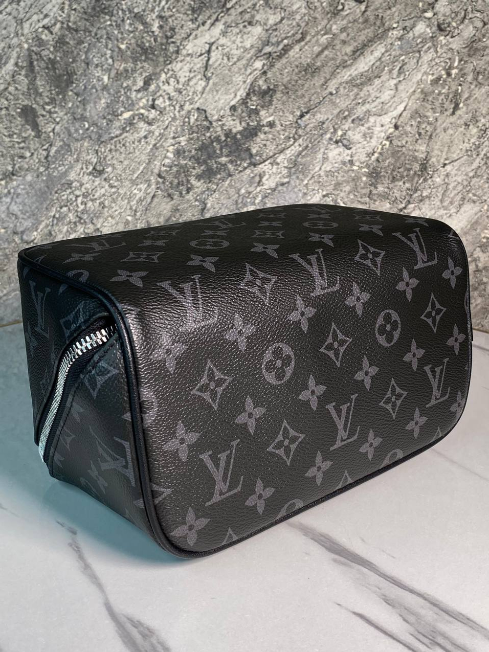 Несессер Louis Vuitton