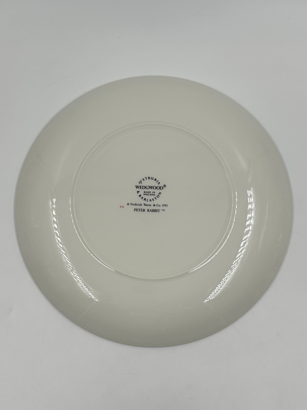 Тарелка Merry Christmas from Peter Rabbit Wedgwood 1993 год