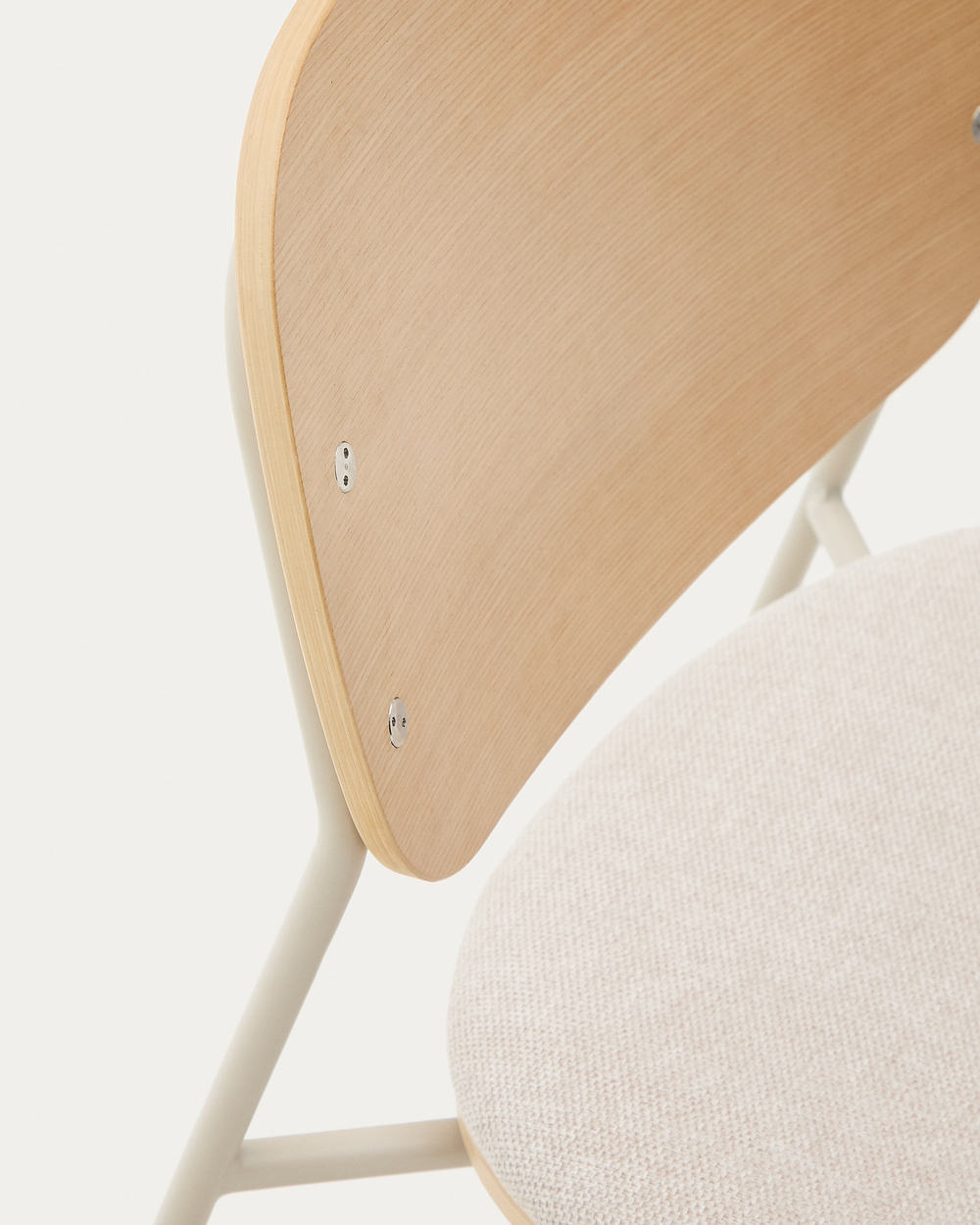 Стул Meli с сиденьем из бежевого шенилла и бежевыми металлическими ножками