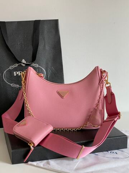 Prada Re-Edition 2005 Saffiano Bag