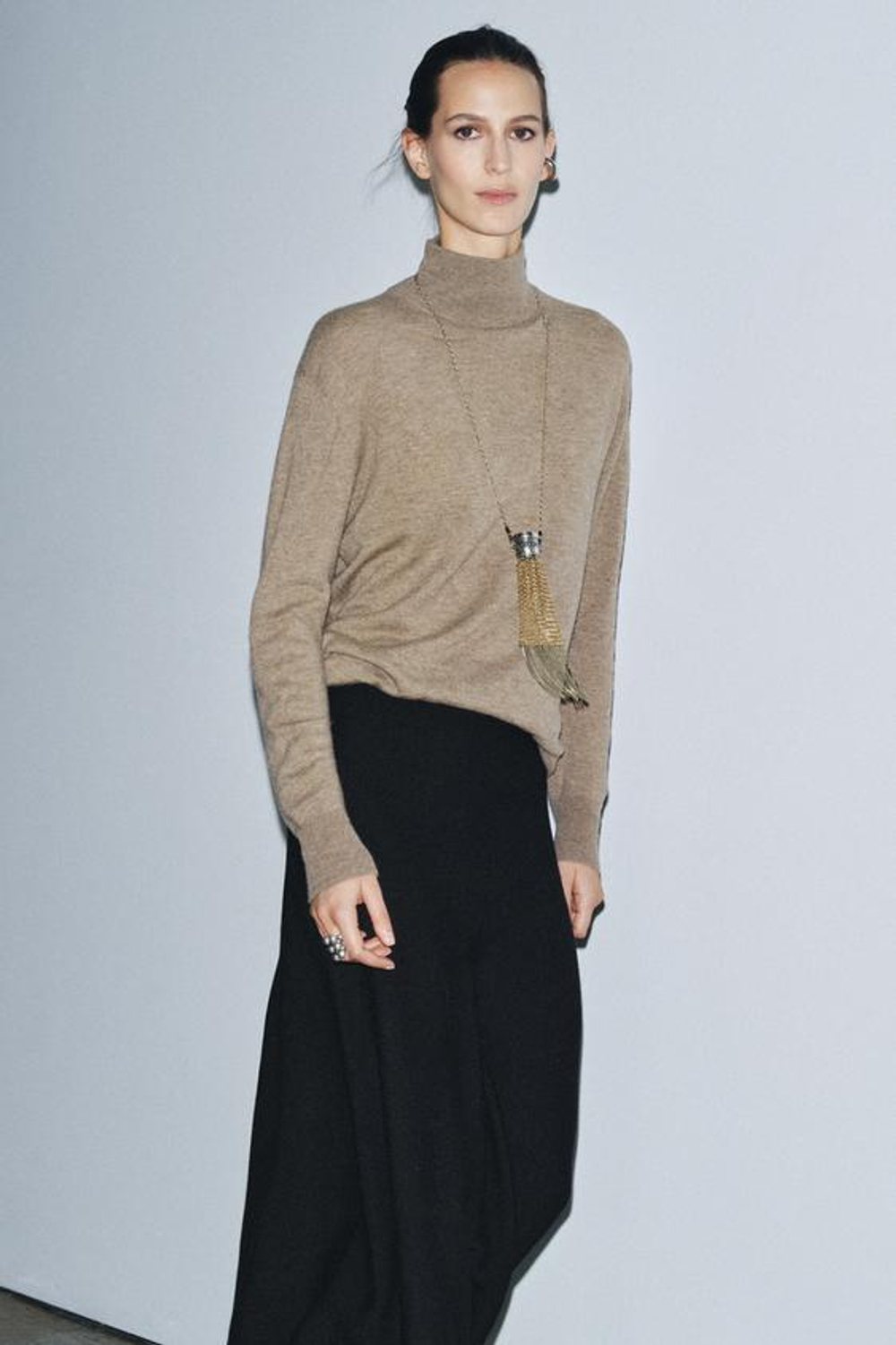 ZARA ТРИКОТАЖНАЯ РАСКЛЕШЕННАЯ ЮБКА МИДИ, ЧЕРНЫЙ