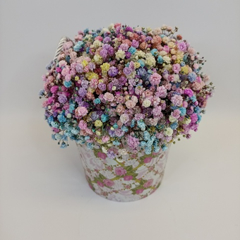 Гипсофила в шляпной коробке "Розы"