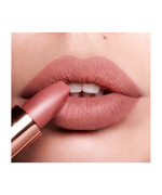 Помада Charlotte Tilbury Matte Revolution Pillow Talk